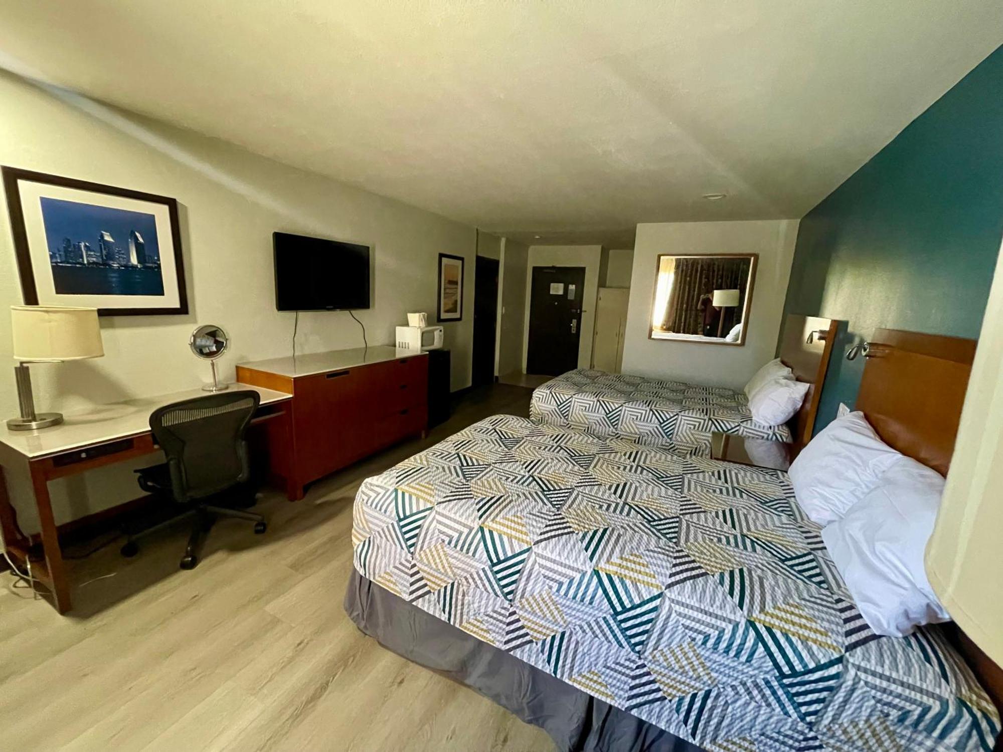 Portside Inn & Suites Los Angeles Buitenkant foto